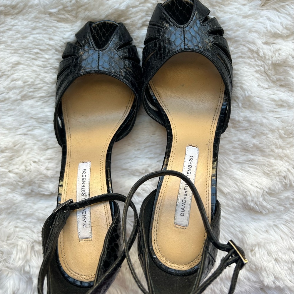 Diane von Furstemberg  heels size